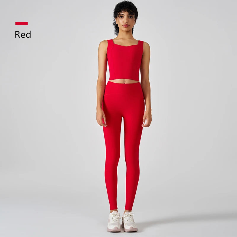 סט “אלין” – סט יוגה וריבד לנשים עם גופייה מרובעת וטייץ מחטב