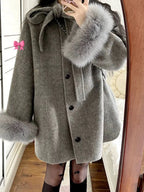 מעיל “ליאן” – מעיל חורף מתוק ואלגנטי בסגנון וינטג’ מודרני