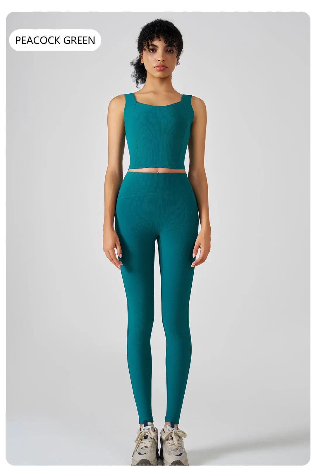 סט “אלין” – סט יוגה וריבד לנשים עם גופייה מרובעת וטייץ מחטב