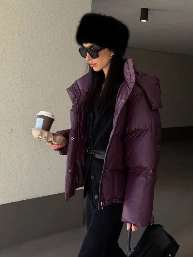 מעיל חורפי קצר לנשים – עם קפוצ׳ון, רוכסן וכפתורים