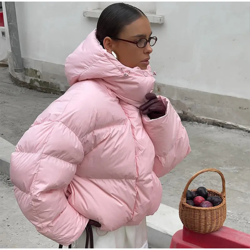 מעיל חורפי קצר לנשים – עם קפוצ׳ון, רוכסן וכפתורים