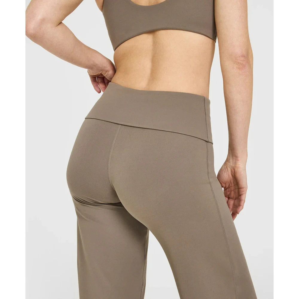 אליינה – Alaina FlowFit Flare Leggings