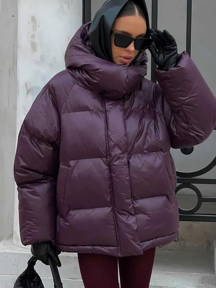 מעיל חורפי קצר לנשים – עם קפוצ׳ון, רוכסן וכפתורים