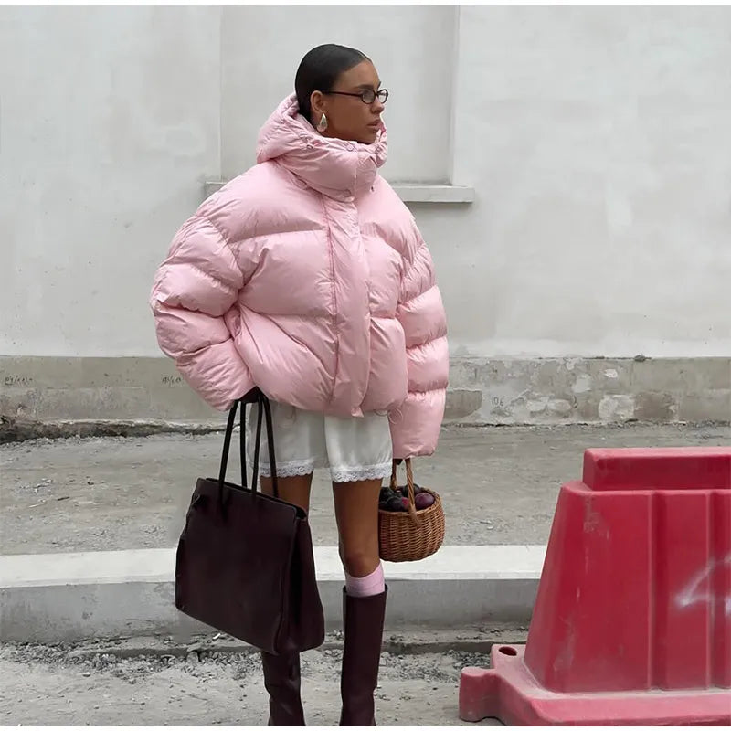 מעיל חורפי קצר לנשים – עם קפוצ׳ון, רוכסן וכפתורים