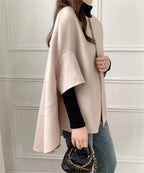 מעיל “הילה” – קלוק בינוני בעיצוב קוריאני אלגנטי