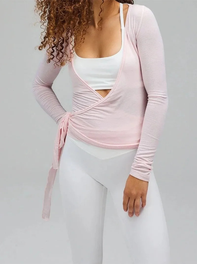 חולצת "אלורה" – Elora Wrap Yoga Top