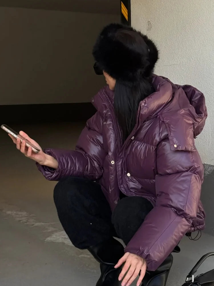 מעיל חורפי קצר לנשים – עם קפוצ׳ון, רוכסן וכפתורים