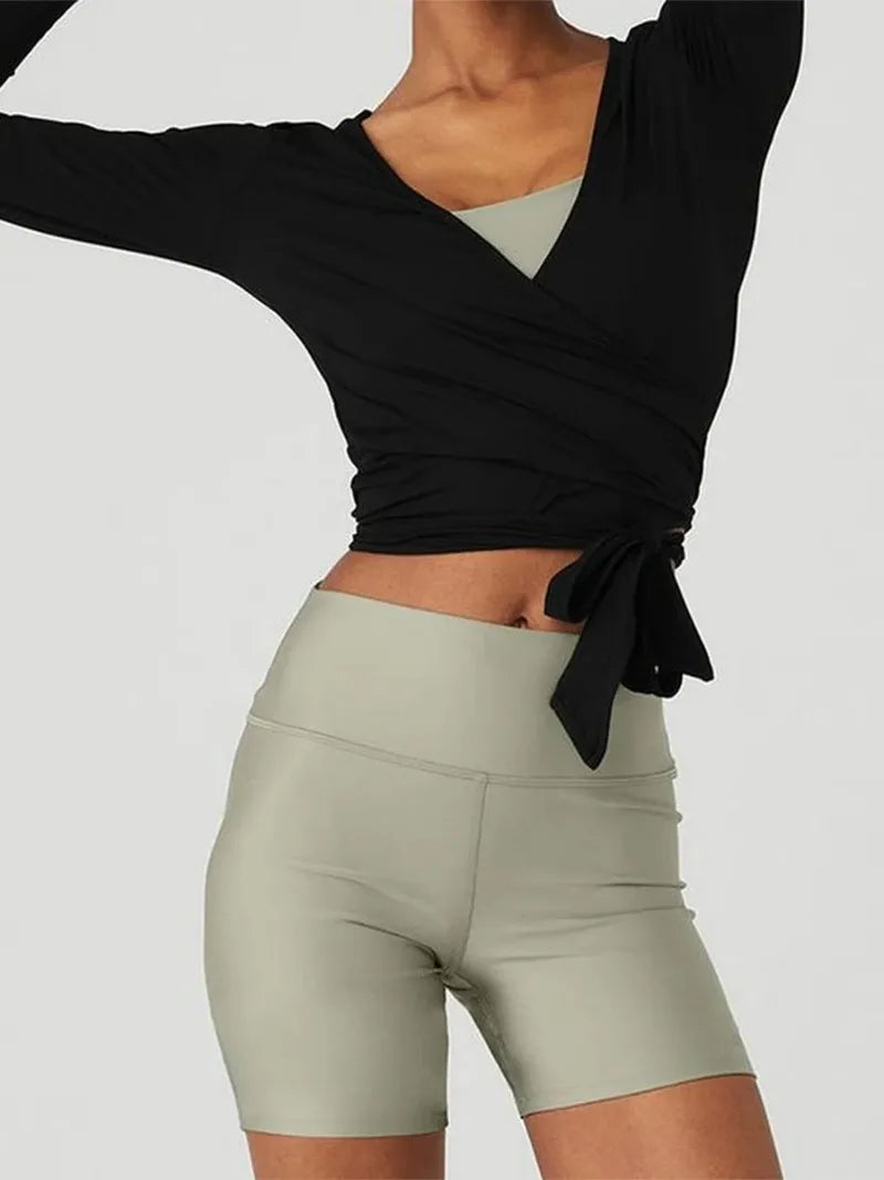 חולצת "אלורה" – Elora Wrap Yoga Top