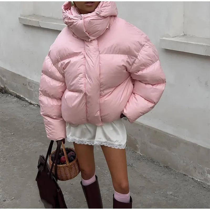 מעיל חורפי קצר לנשים – עם קפוצ׳ון, רוכסן וכפתורים