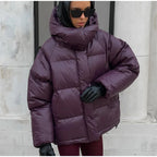 מעיל “אלין” – מעיל חורף קצר עם קפוצ׳ון לגברת האורבנית