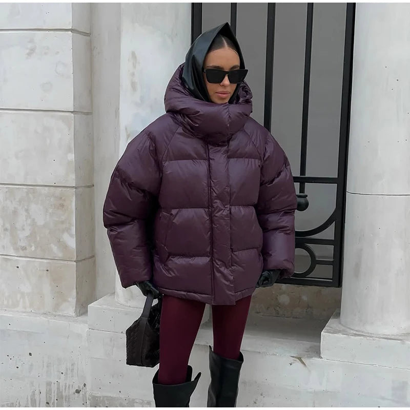 מעיל “אלין” – מעיל חורף קצר עם קפוצ׳ון לגברת האורבנית