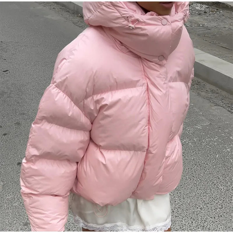 מעיל חורפי קצר לנשים – עם קפוצ׳ון, רוכסן וכפתורים