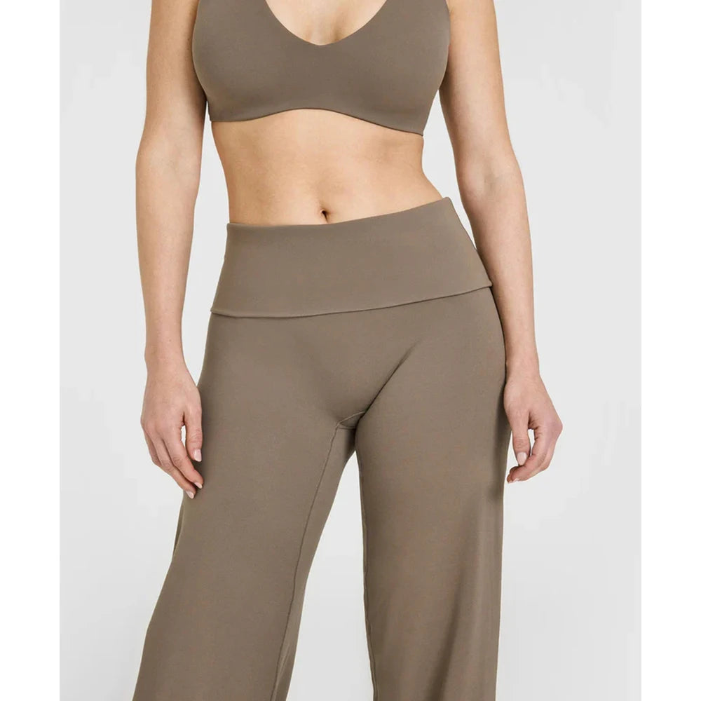 אליינה – Alaina FlowFit Flare Leggings