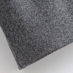 מעיל “ליוויה” – מעיל מיד-לנגת אלגנטי עם חגורה וחזות נקייה לסתיו וחורף