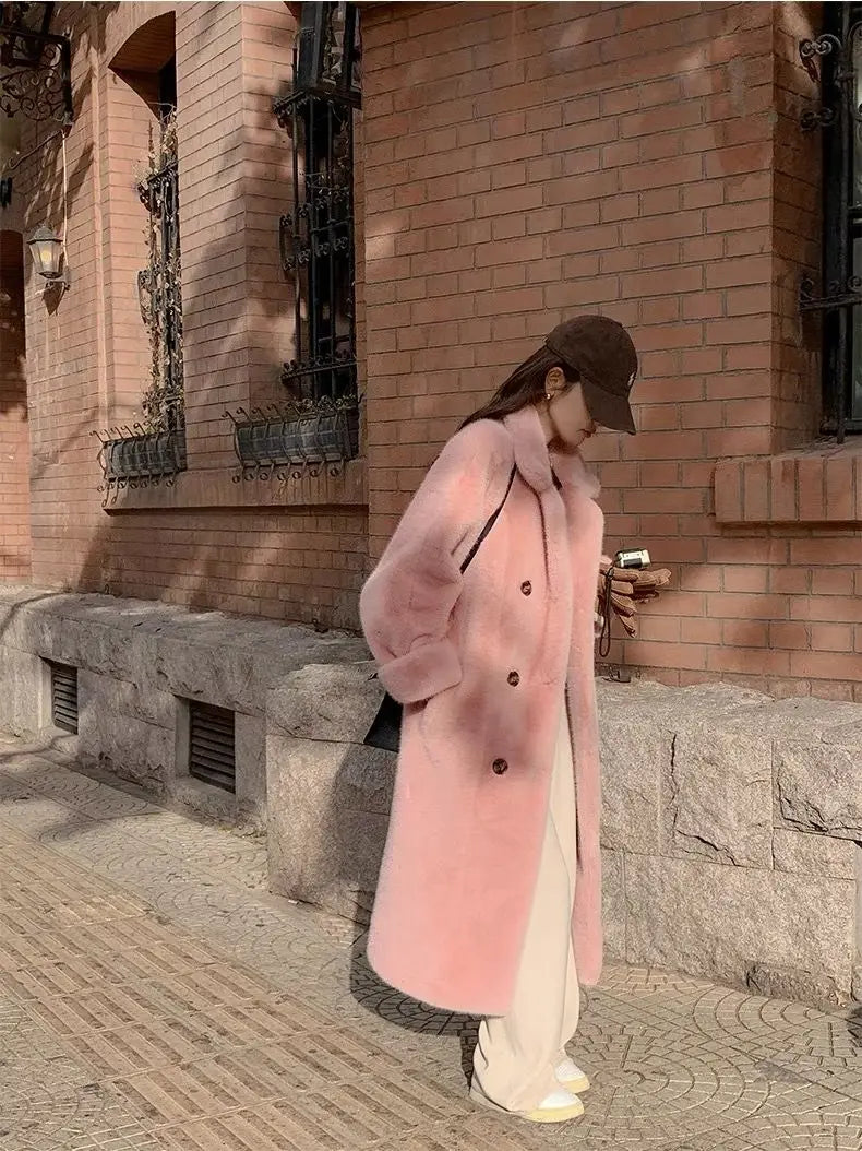 מעיל “מרינה” – מעיל פרווה אקולוגית ארוך, מחמם ואלגנטי לחורף 2026