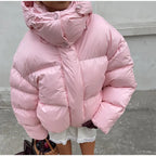 מעיל חורפי קצר לנשים – עם קפוצ׳ון, רוכסן וכפתורים