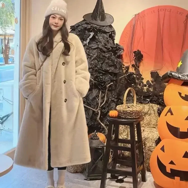 מעיל “מרינה” – מעיל פרווה אקולוגית ארוך, מחמם ואלגנטי לחורף 2026