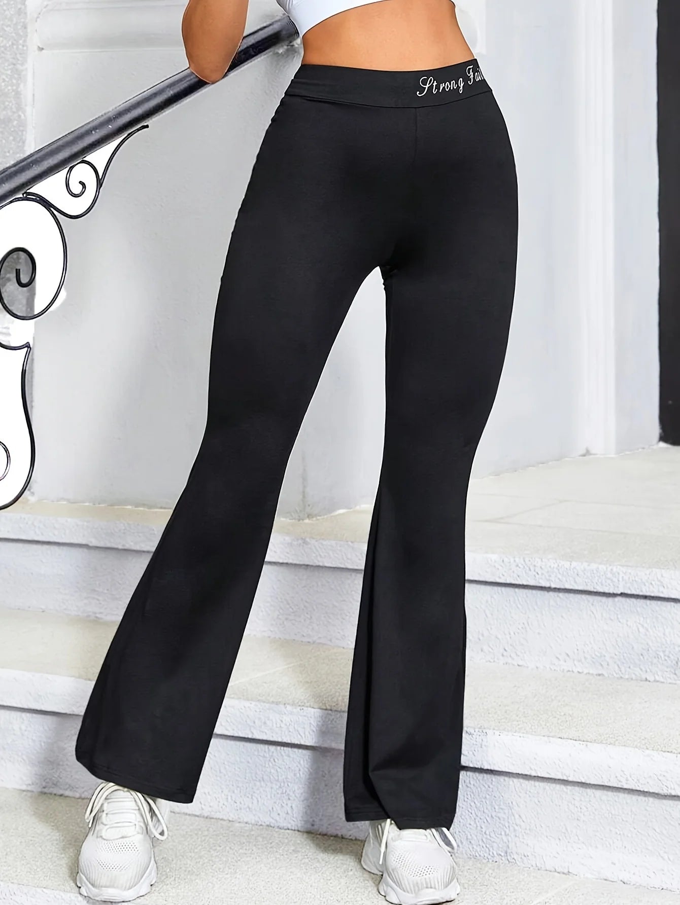 קלרה – Clara Flow Flare Yoga Pants