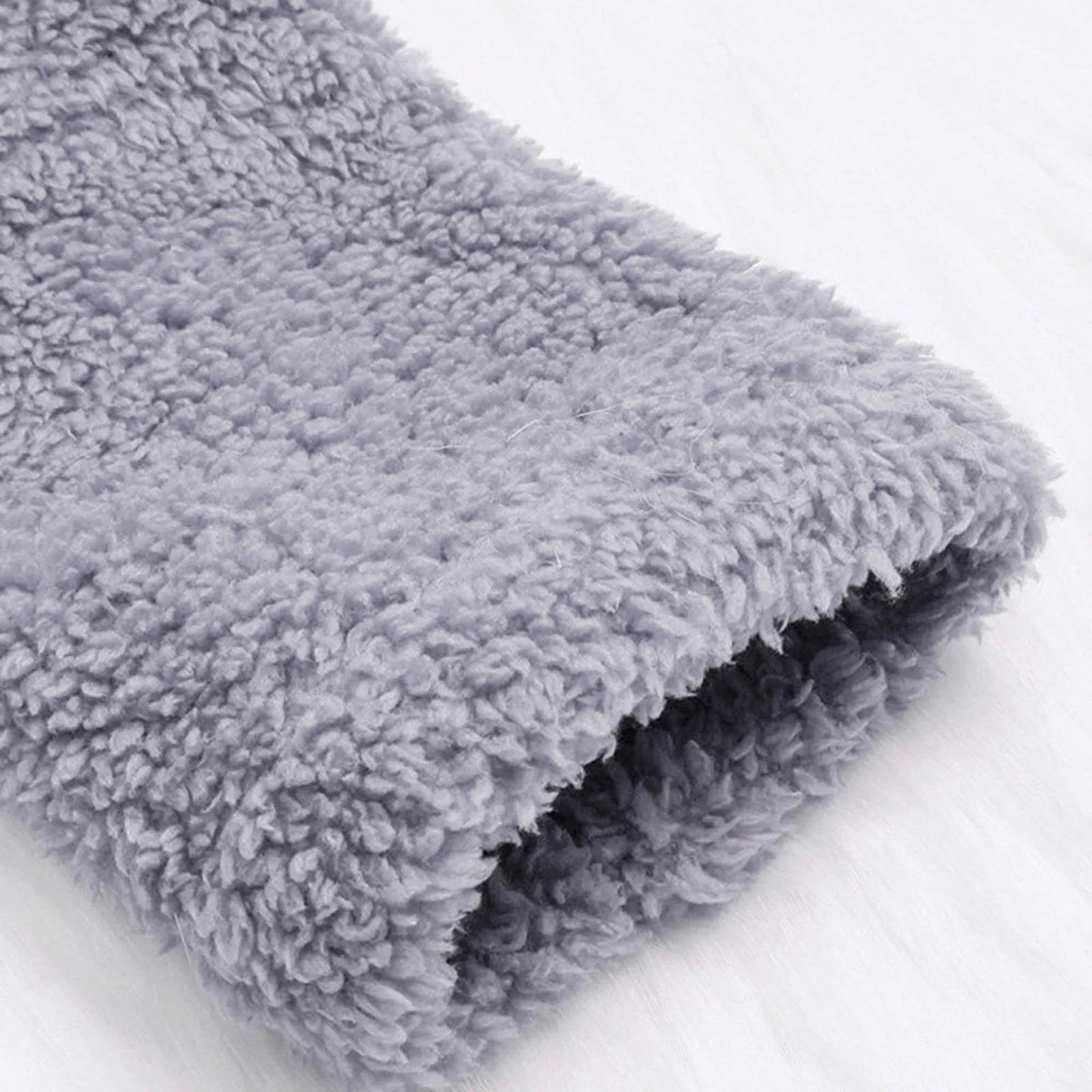 מעיל חורף מחמם לנשים – עם פרווה רכה וקפוצ'ון