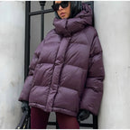 מעיל חורפי קצר לנשים – עם קפוצ׳ון, רוכסן וכפתורים