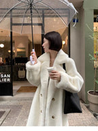 מעיל “מרינה” – מעיל פרווה אקולוגית ארוך, מחמם ואלגנטי לחורף 2026