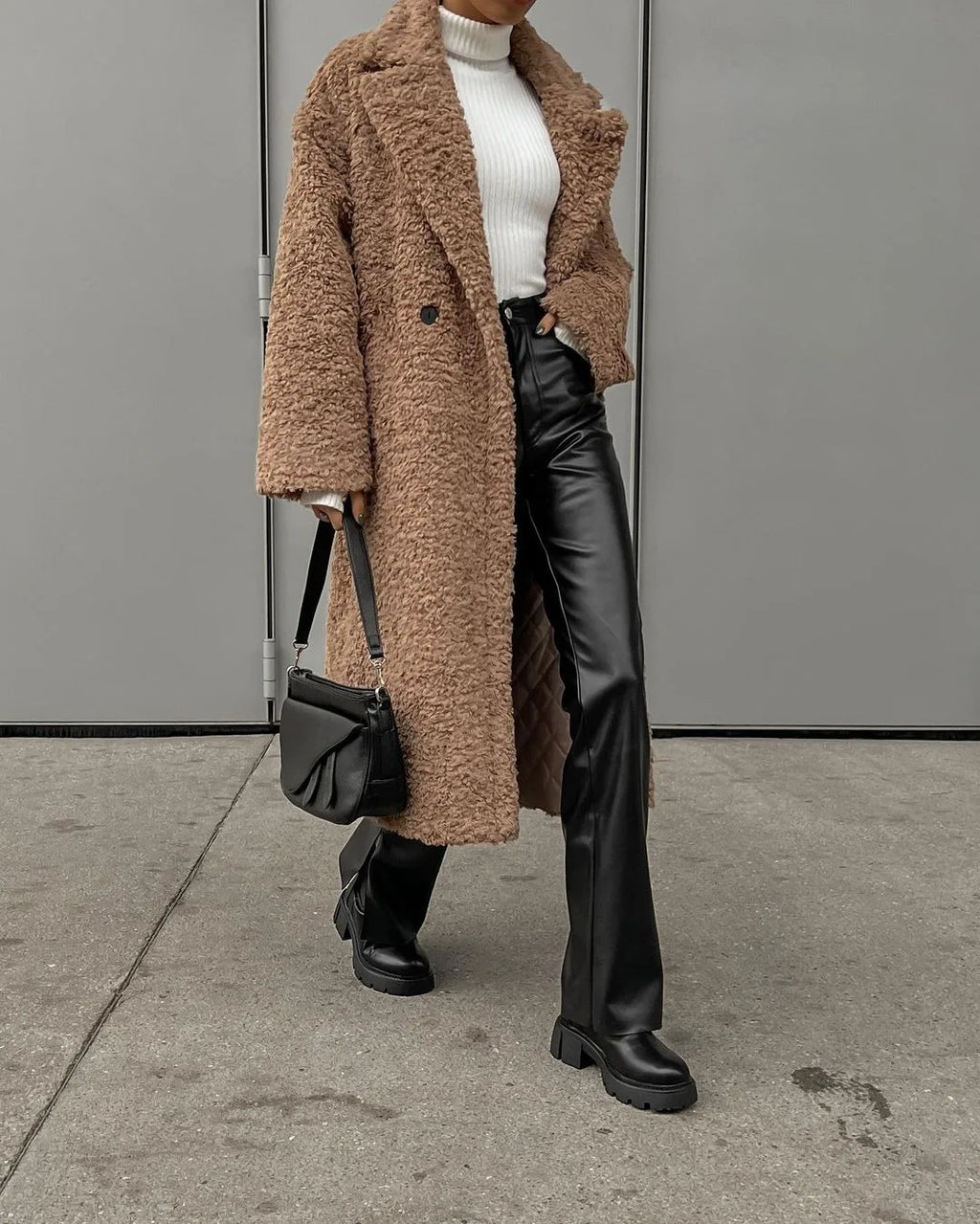 מעיל “דניאל” – מעיל ארוך, עבה ויוקרתי לחורף בסגנון High Street