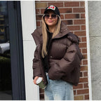 מעיל “אלין” – מעיל חורף קצר עם קפוצ׳ון לגברת האורבנית