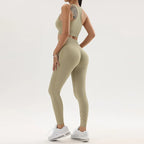 סט “ליאן” – סט יוגה מחטב עם טייץ היי־וויסט וחזיית ספורט נשית ויציבה