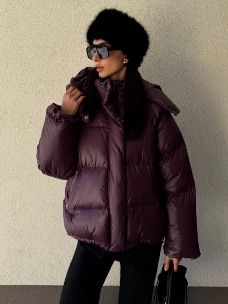 מעיל חורפי קצר לנשים – עם קפוצ׳ון, רוכסן וכפתורים